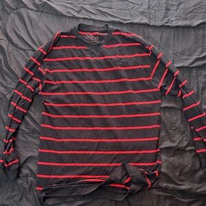 Y2K baggy GALAXY BY HARVIC Red and Black Striped Long Sleeve Tee